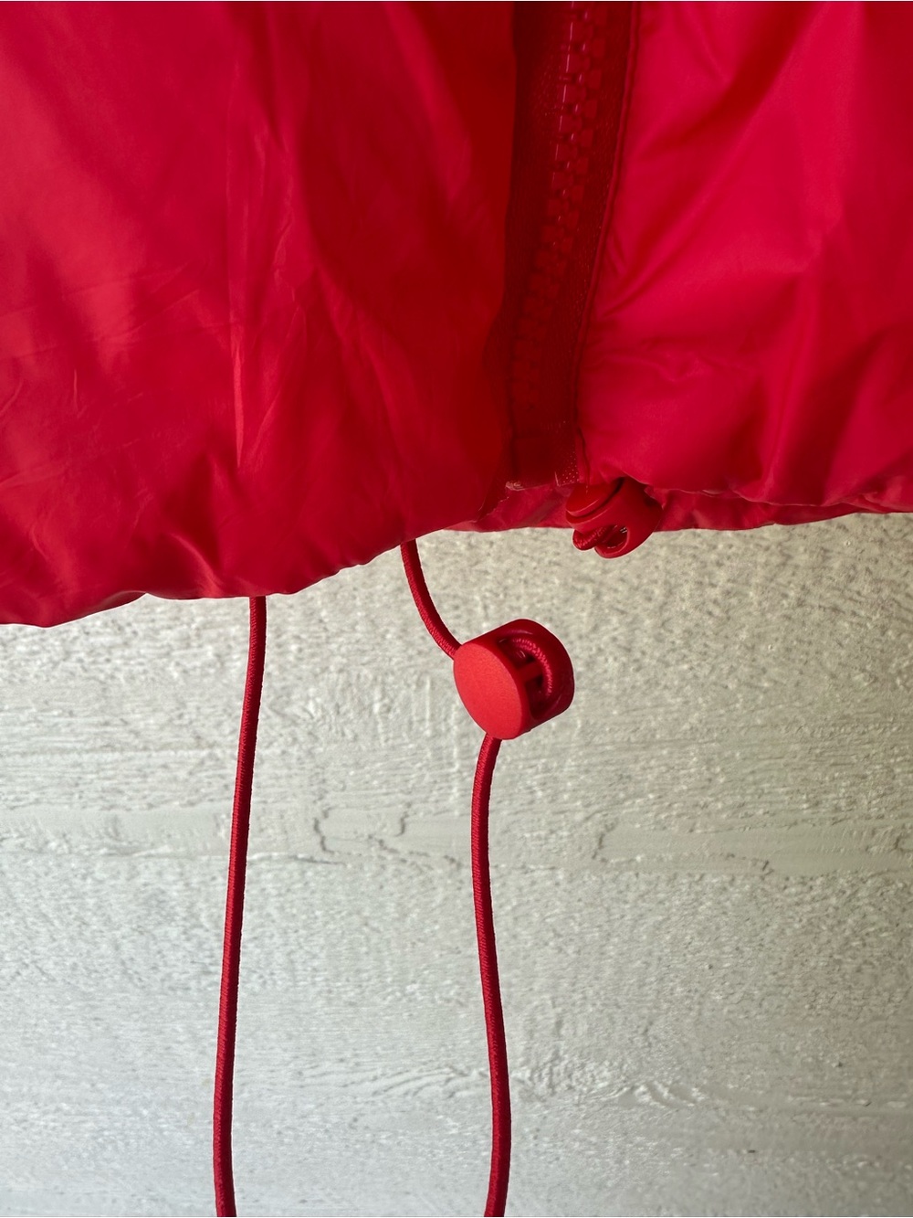 Red puffer vest - Picture 4 of 5